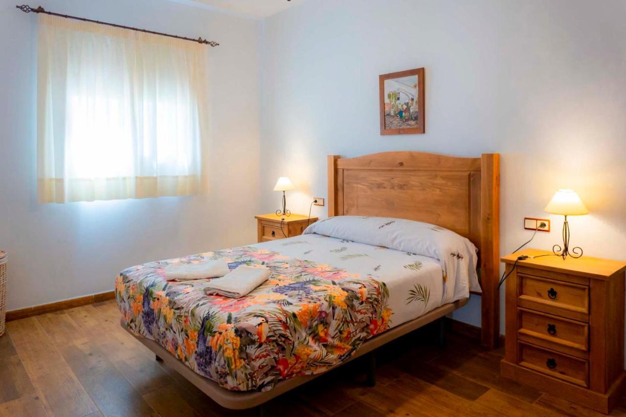 Lagar Del Chorro Junto Caminito Del Rey Piscina Y Baloncesto Apartment Exterior photo